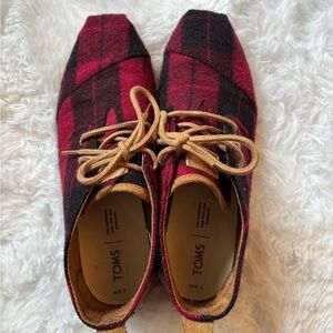 TOMS Red and Black Checkered Lace-Up Shoes
